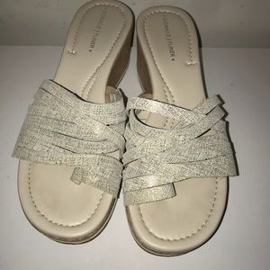 Donald J Pliner platform strappy sandals size 8